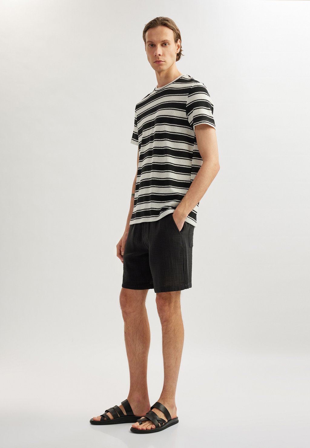 

Шорты Tracksuit bottoms Koton, черный