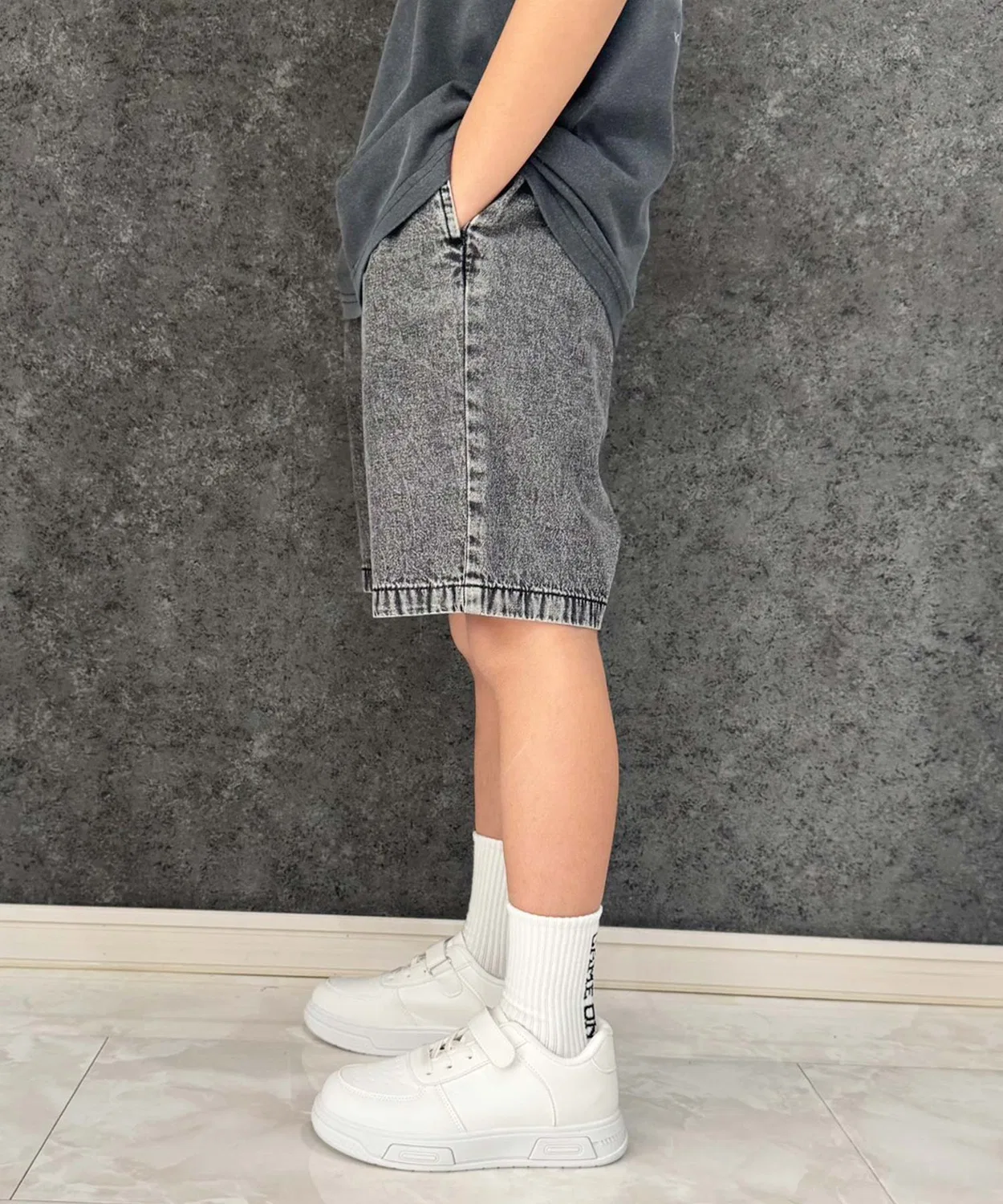 Джинсовые шорты химическая стирка Relax Denim, черные — фото 4