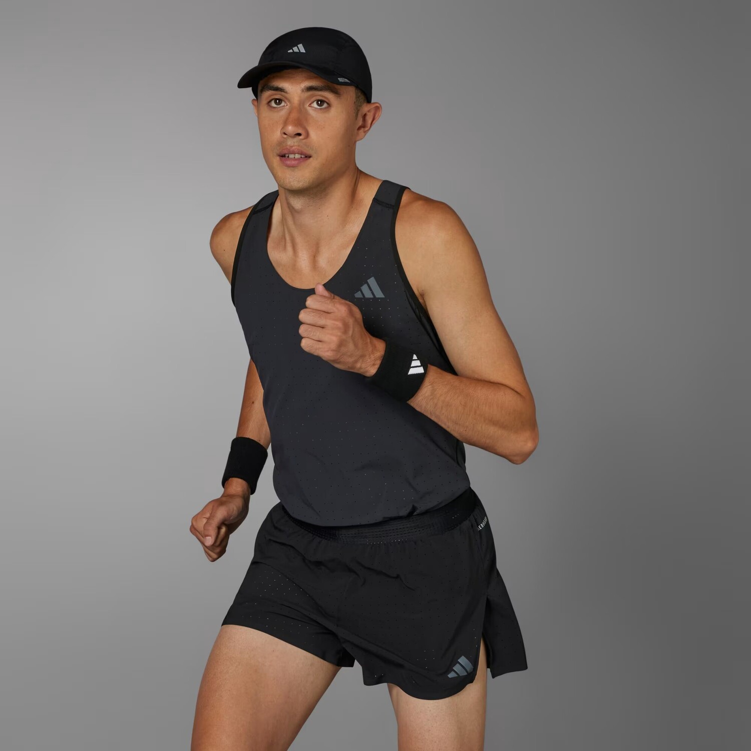 

Шорты для бега Adizero с разрезом Adidas, цвет Black/Black