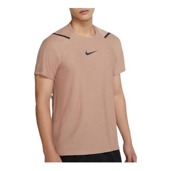 

Футболка Men's Nike Solid Color Brand Logo Round Neck Pullover Short Sleeve Light Nrown T-Shirt CU4990-283