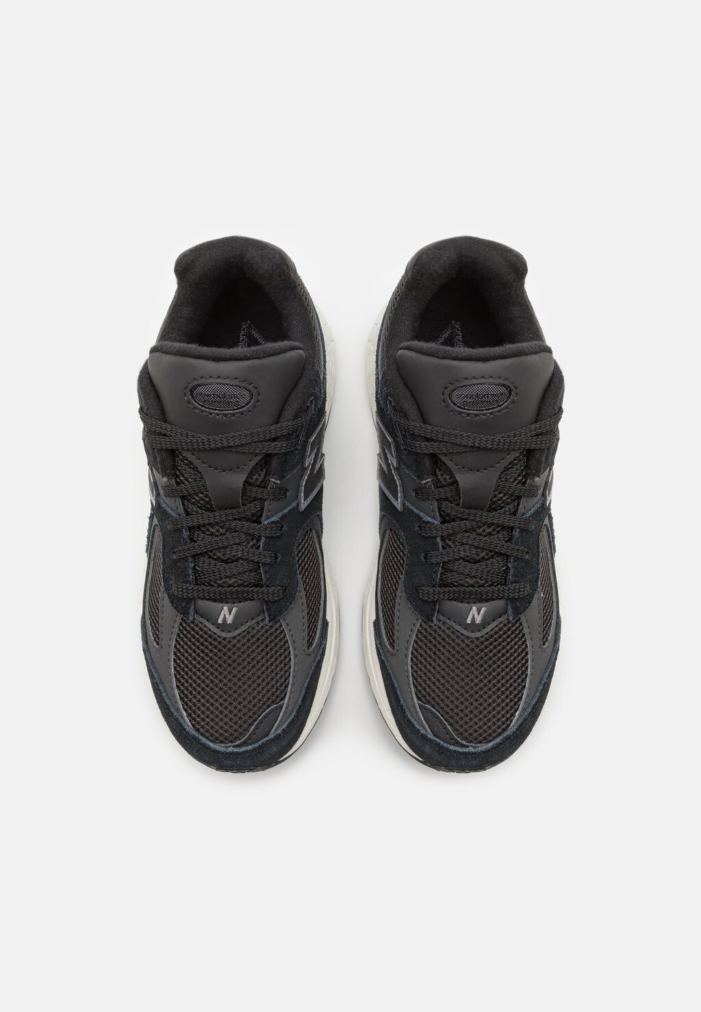 Низкие кроссовки 2002 Унисекс New Balance, черный — фото 4
