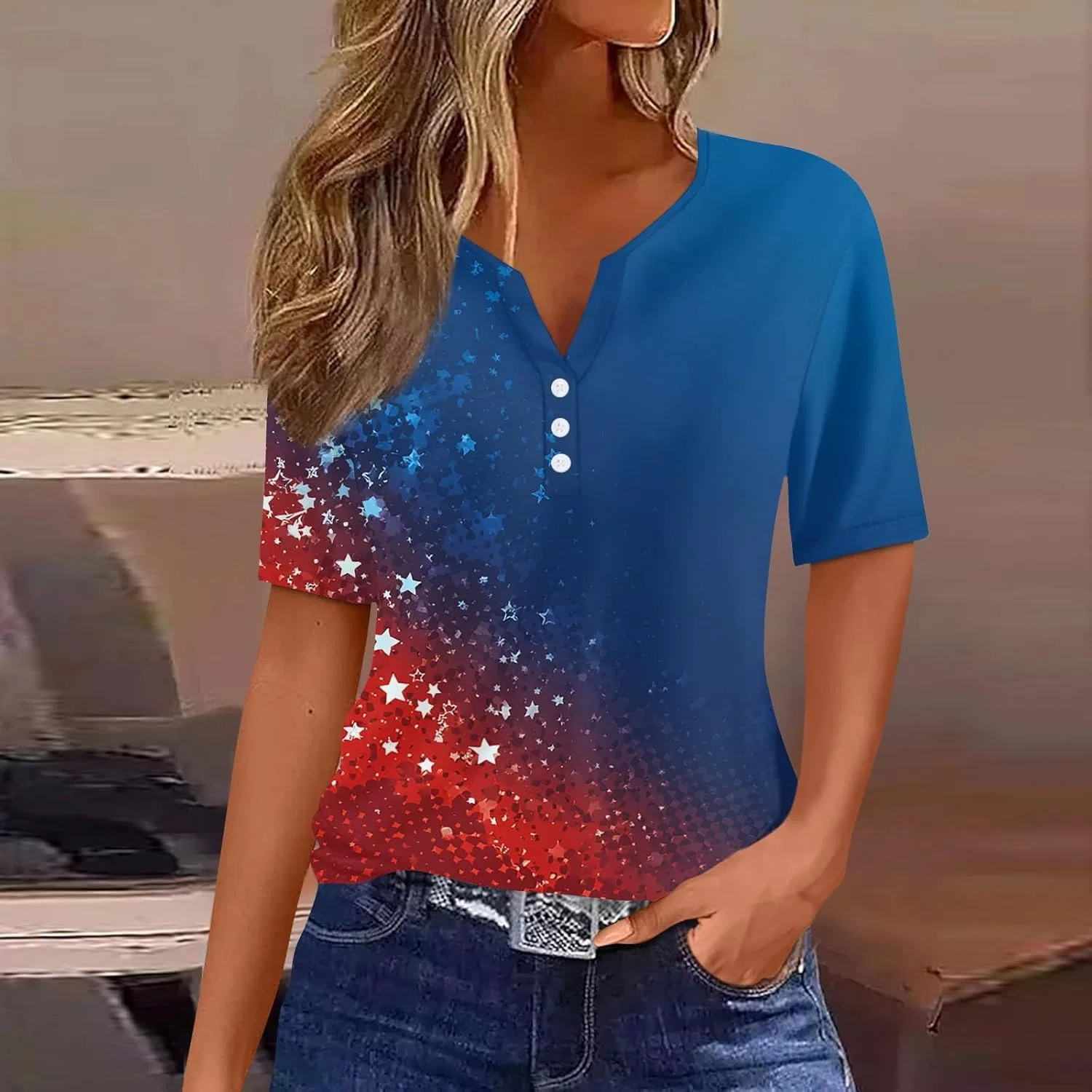 Блуза женская с флагом США, Casual Fit, короткий рукав, V-образный вырез, цвет 2-vermilion — фото 2
