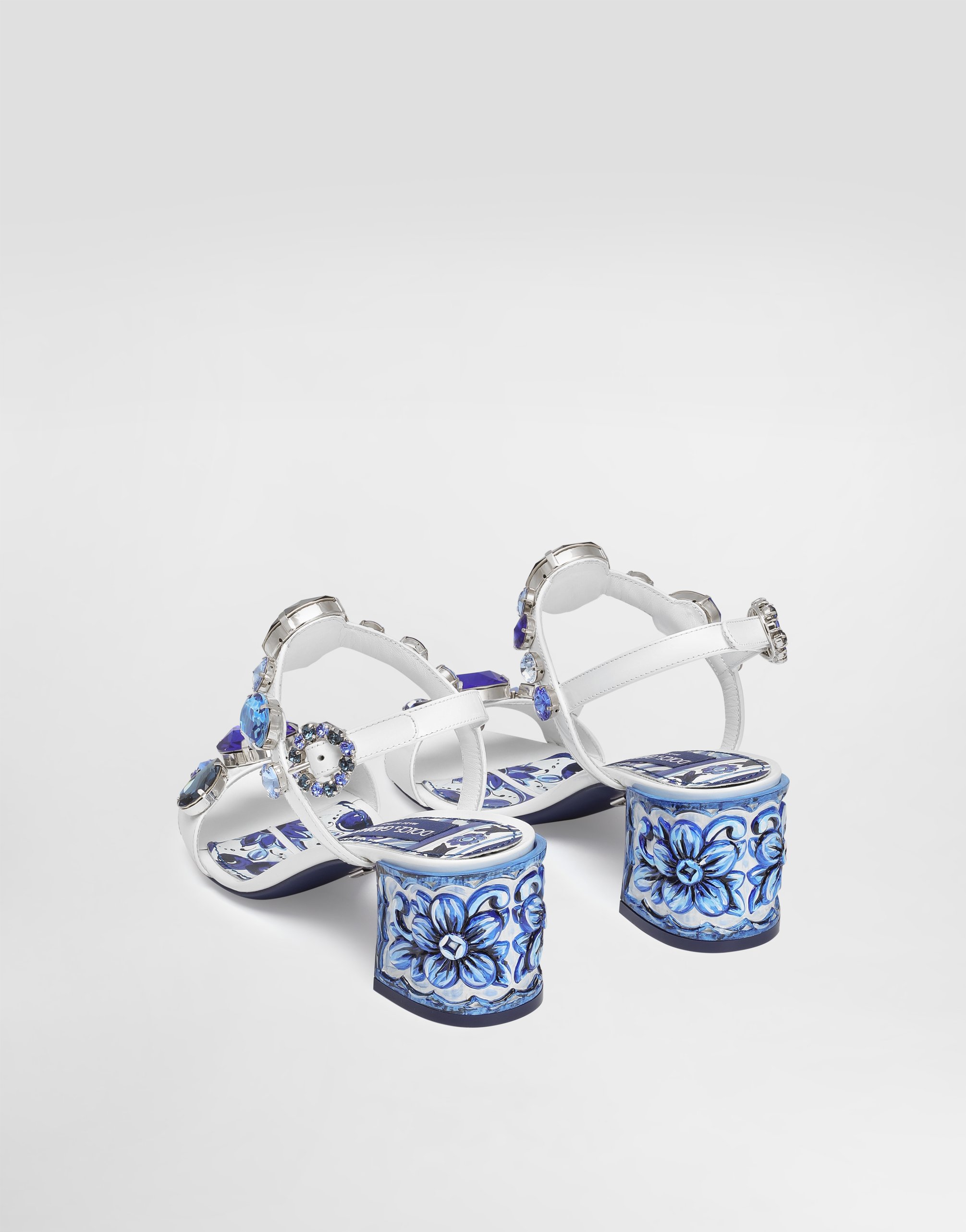 Босоножки из лакированной кожи с вышивкой драгоценными камнями Dolce & Gabbana, мультиколор — фото 3