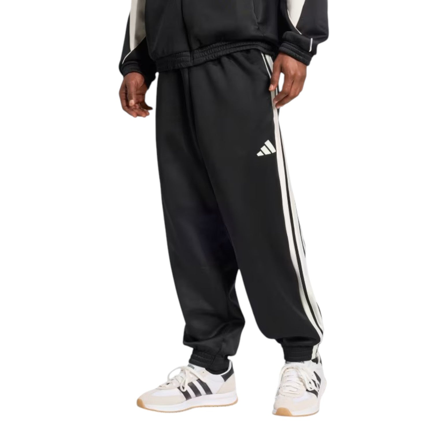 Спортивные брюки Adidas Stadium Track Pants, черные, модель — фото 2