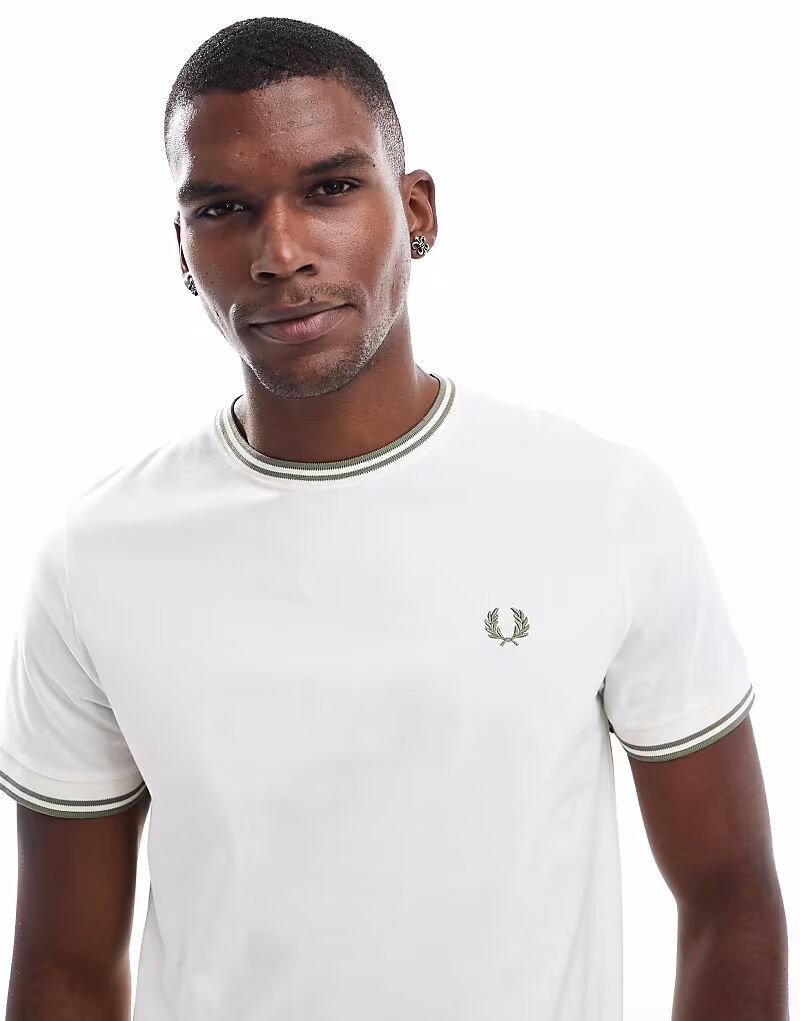 

Футболка Fred Perry с двумя краями бежевого цвета