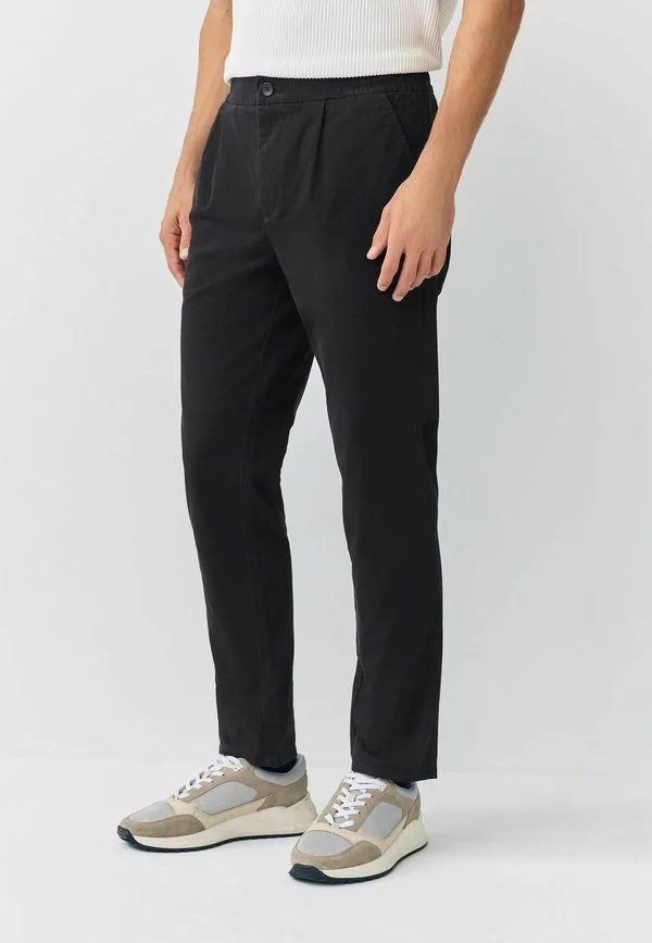 Чинос Next, Black