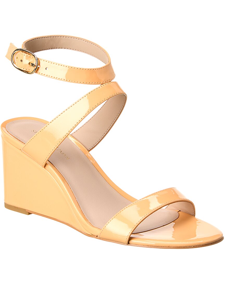 Лакированные босоножки Stuart Weitzman Ave Strap 75 на танкетке, оранжевый