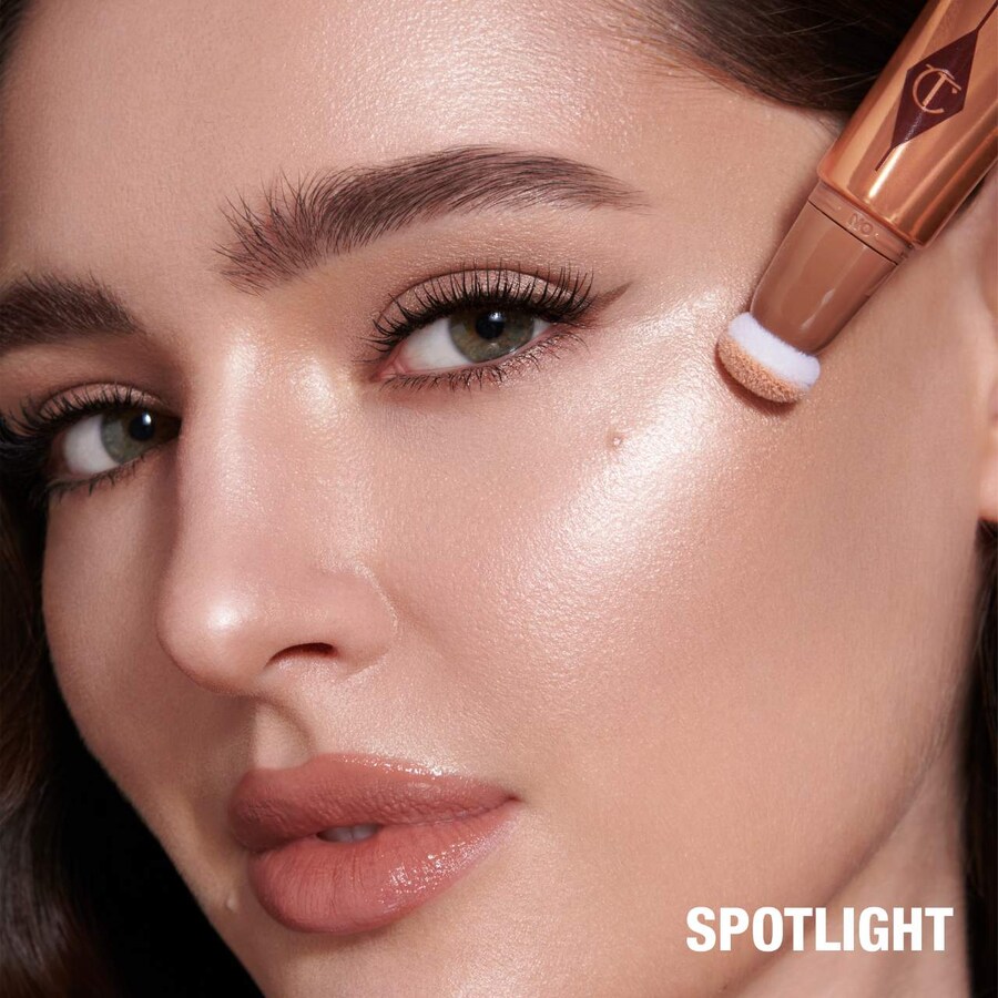 Хайлайтер-стик Charlotte Tilbury Spotlight — фото 2
