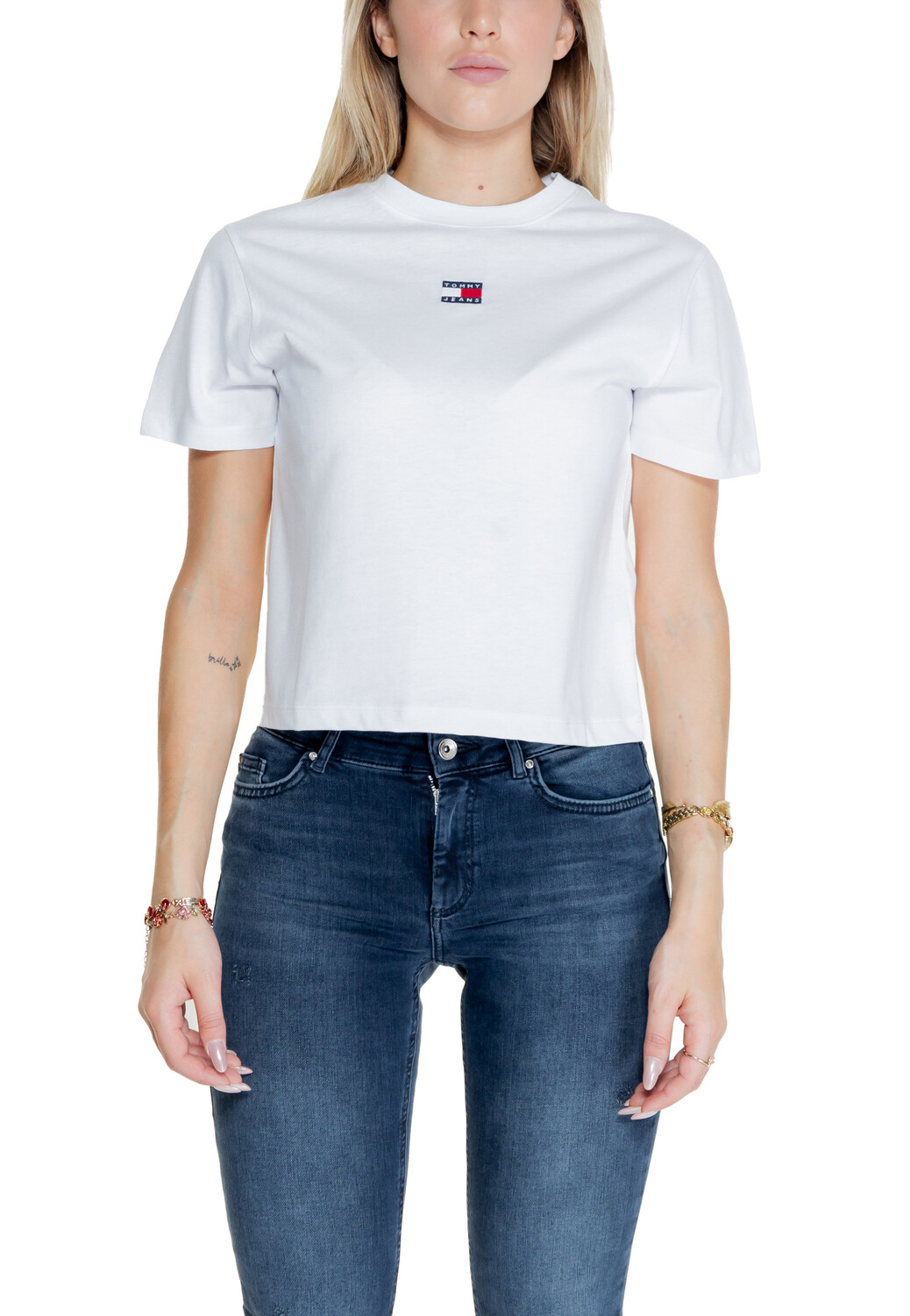 

Футболка женская Tommy Jeans короткая, белый