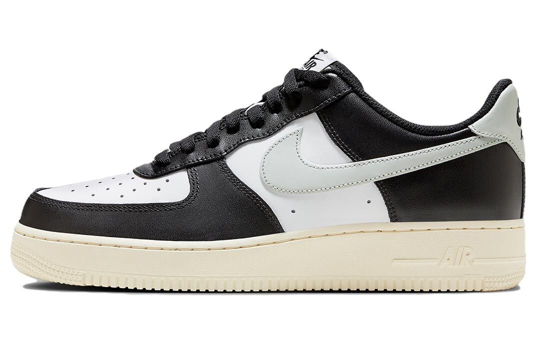 

Кроссовки Nike Air Force 1 '07 'Black White Coconut Milk'