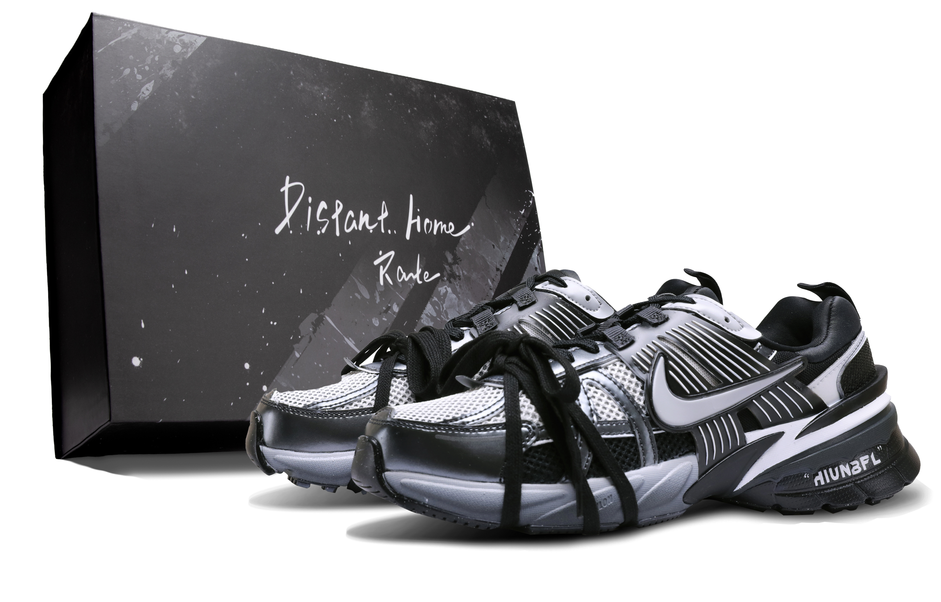 

Nike Кроссовки для бега V2K Run, износостойкие, низкие, мужские, черно-белые