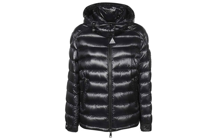 

Пуховик женский черный Moncler