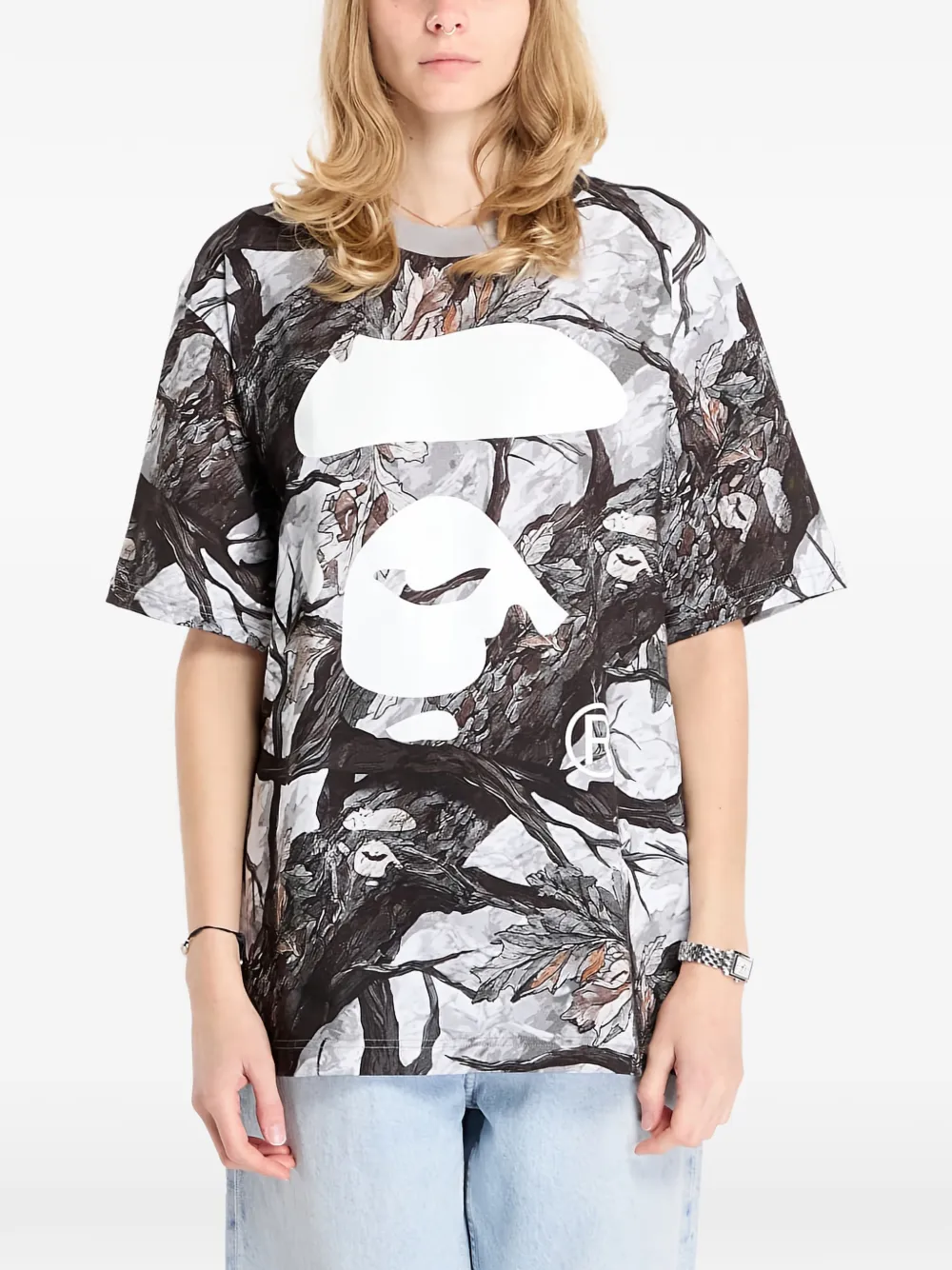 Футболка с камуфляжным узором Tree Edge и принтом Ape Face A Bathing Ape, белый — фото 3