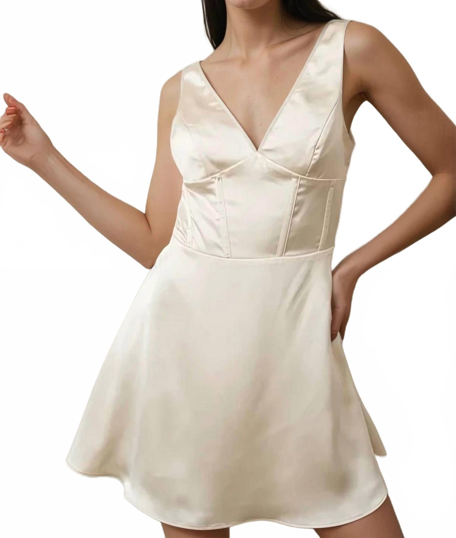 

Шампань Найтс корсетное платье в кремовом цвете Pretty Garbage