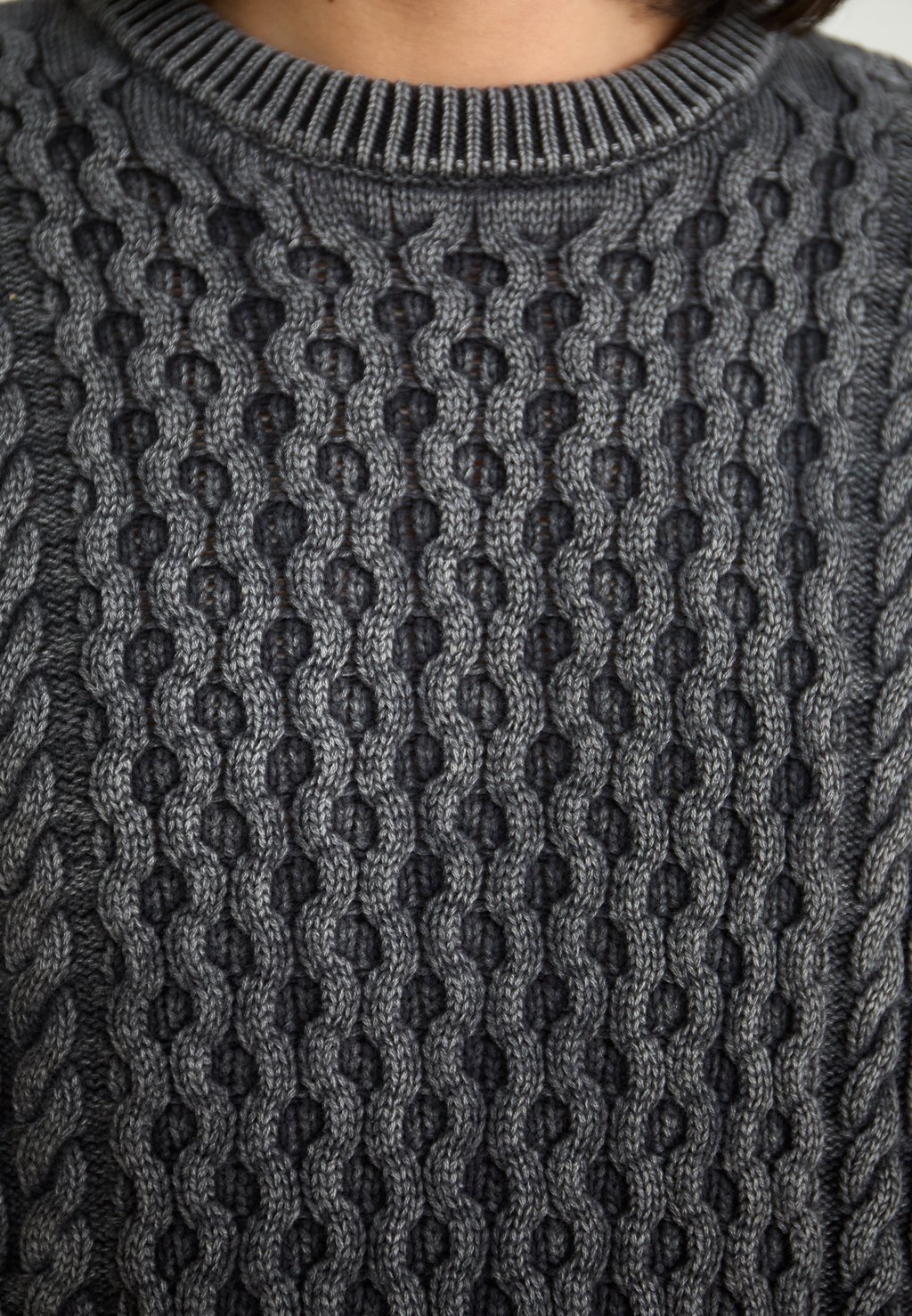 

Джемпер Obey Clothing, черный