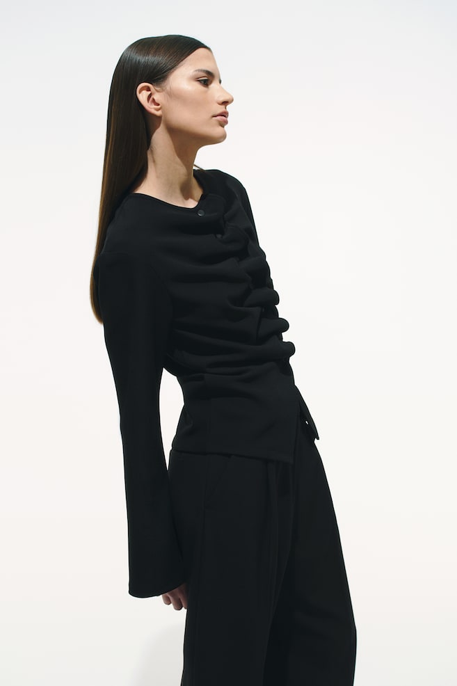 

Кардиган со сборками H&M, черный