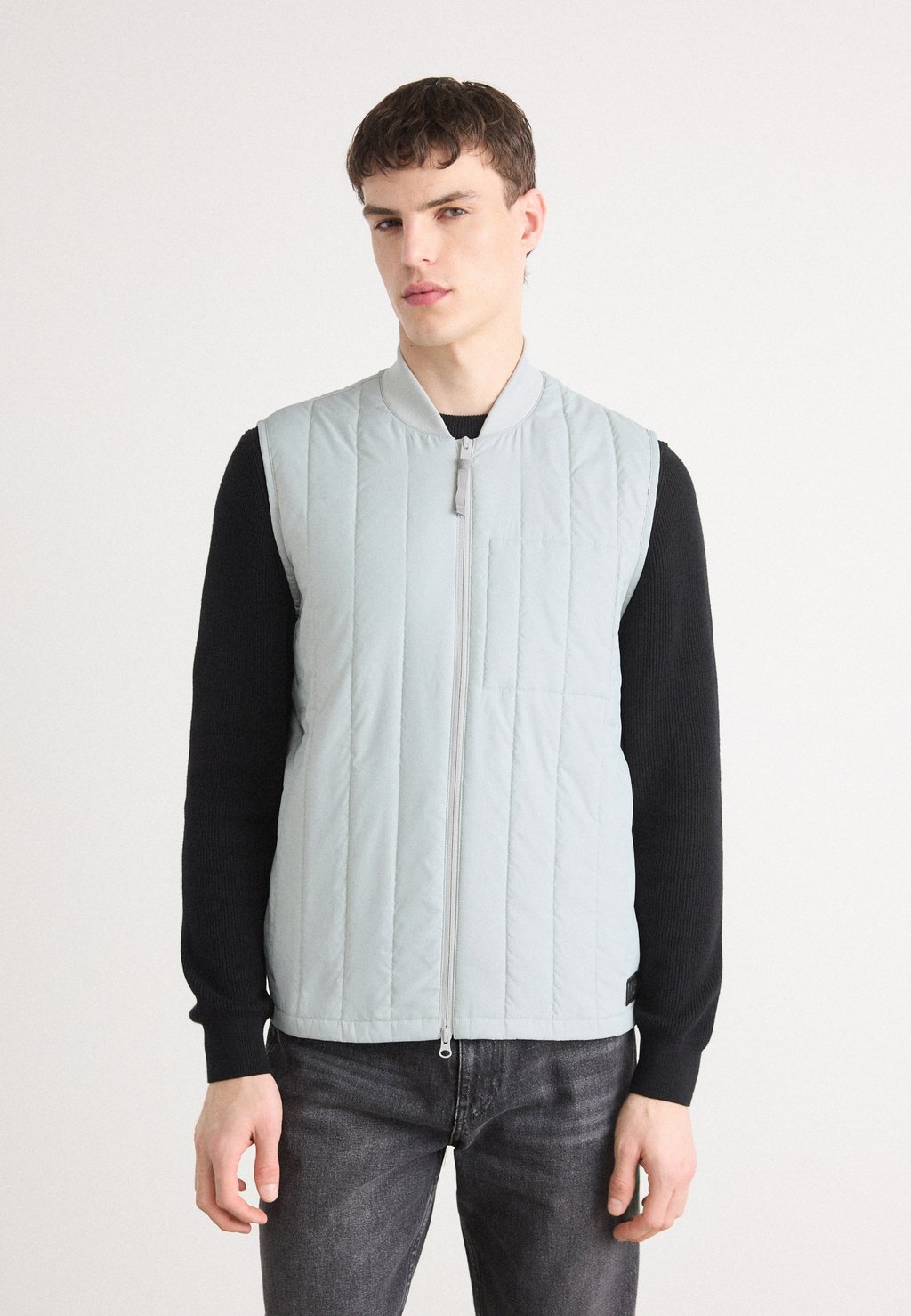 

Жилет LEAFELL QUILTED GILET Barbour International, серый
