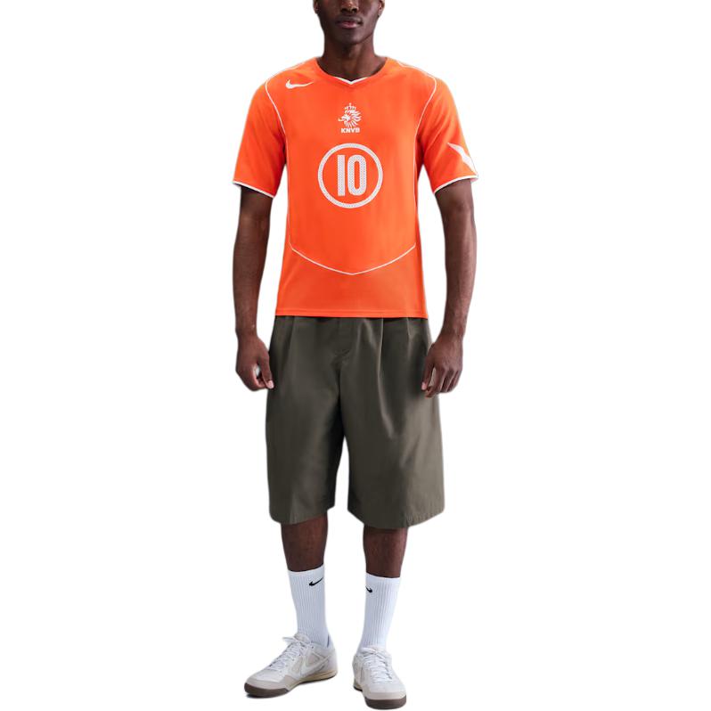 

Футболка Ruud Van Nistelrooy Netherlands 2004 Total 90 Reissue мужская реплика Nike, оранжевый