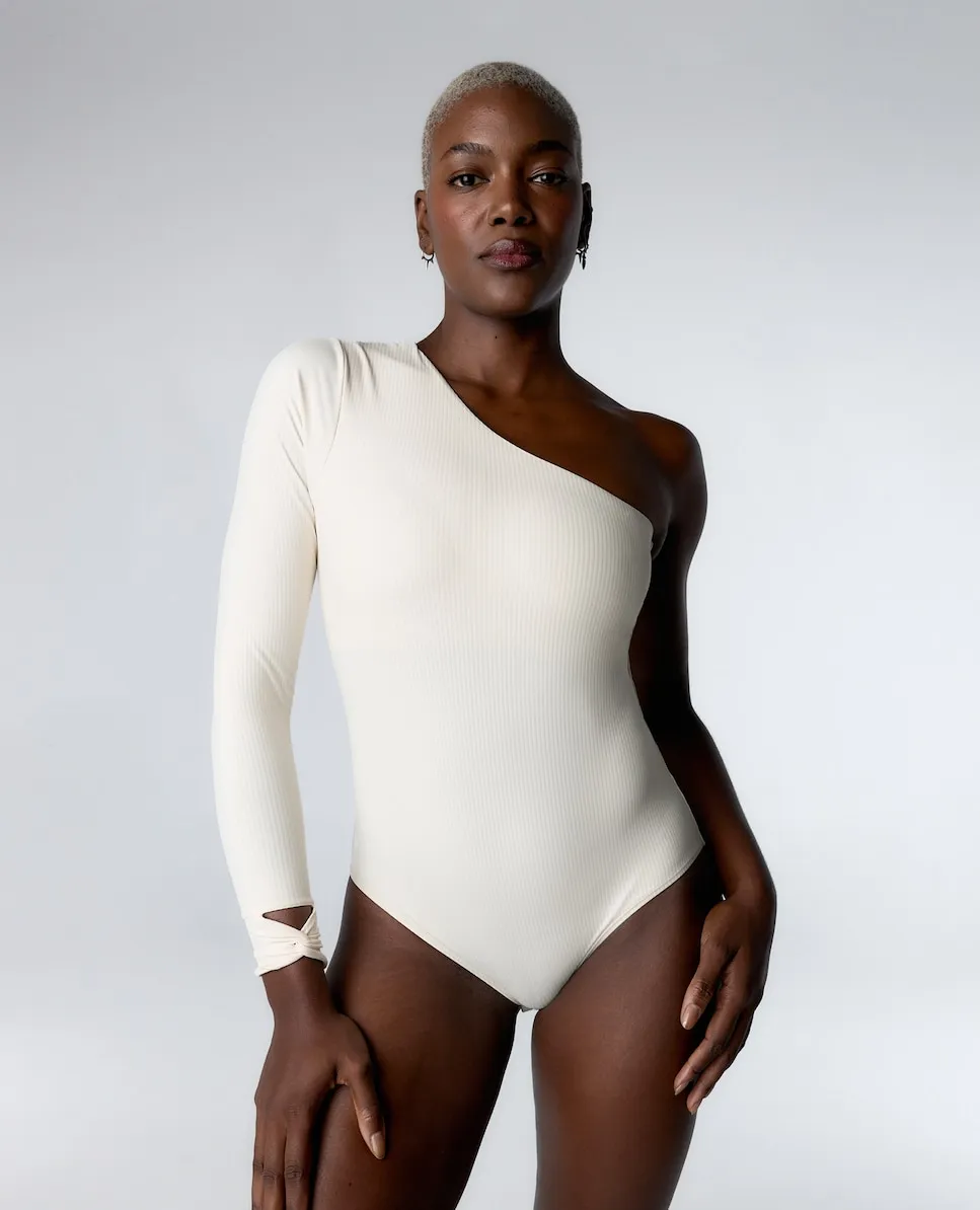 

Спортивное боди в рубчик с регулируемым узлом на талии Black Limba, кремовый