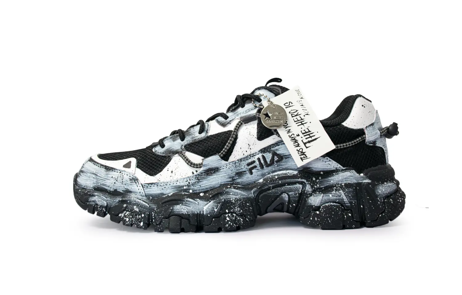 

FLUID V2 White Cosmos низкие повседневные кроссовки Unisex FILA, черный