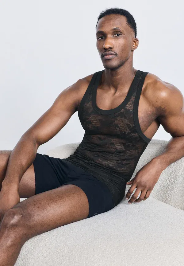 Футболка Emporio Armani Vest, черный