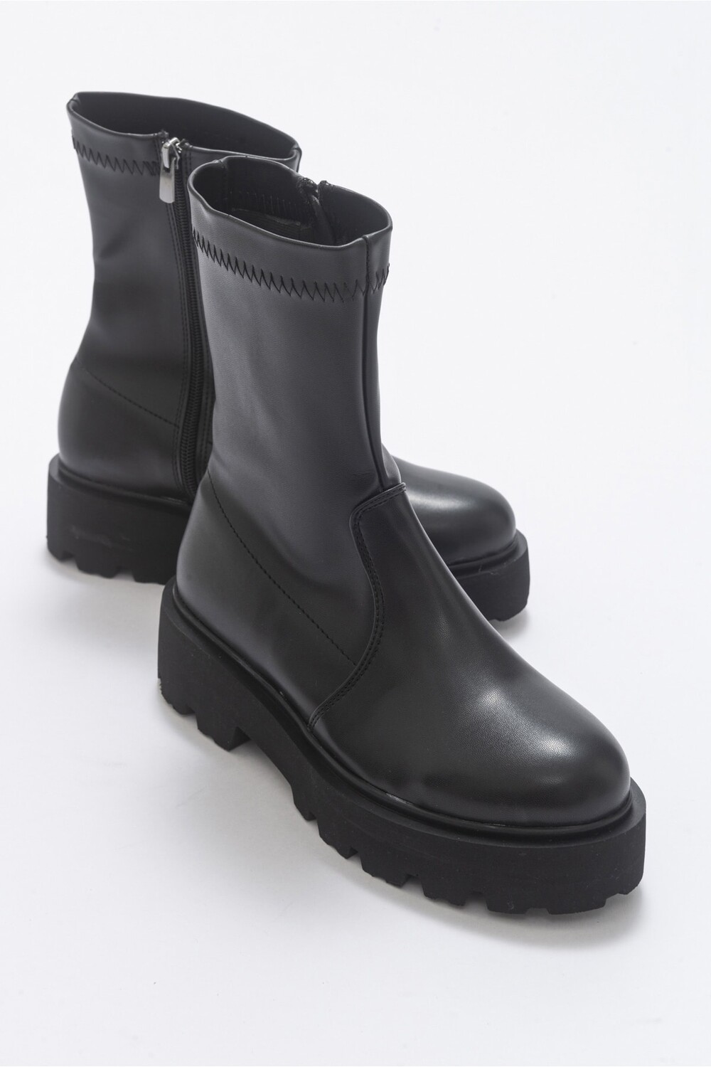 

Черные женские ботинки Rush LuviShoes, черный