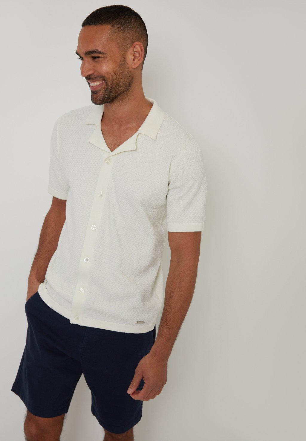 

Рубашка TREDCROFT� Threadbare, экрю