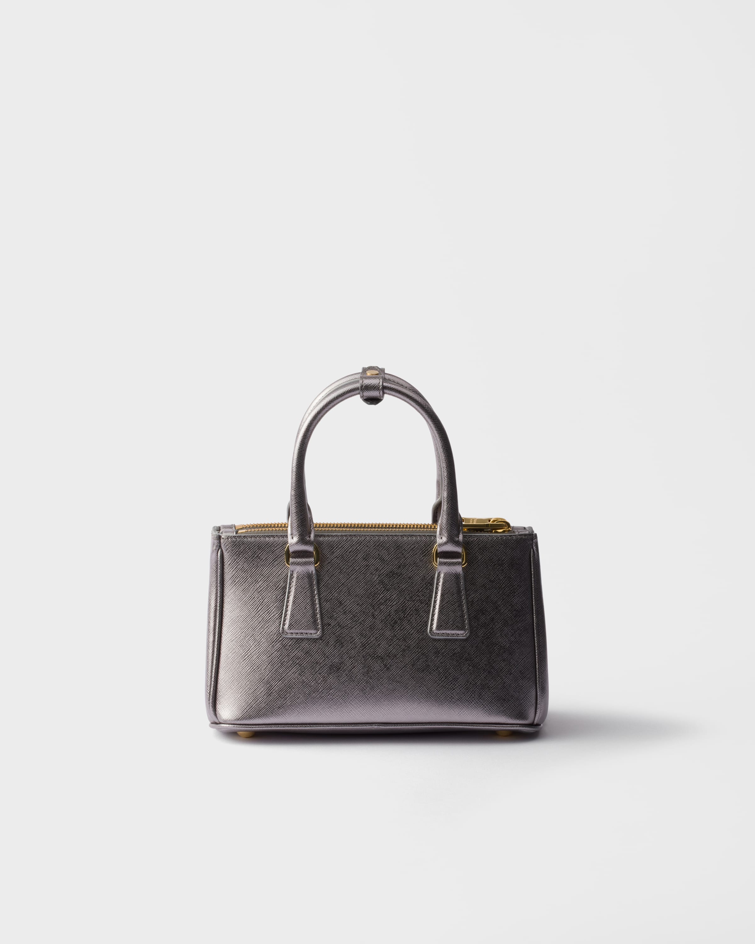 Мини-сумка Prada Galleria из лакированной кожи сафьяно Prada, хром — фото 4