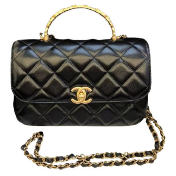 

CHANEL Женская черная жемчужная сумка из барашка через плечо