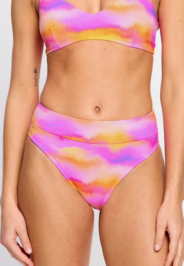 

Плавки-Бикини для плавания в период легких менструаций Modibodi, Hazy Pink, Розовый, Плавки-Бикини для плавания в период легких менструаций Modibodi, Hazy Pink