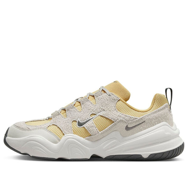

Кроссовки tech hera 'saturn gold light bone' Nike, золотой