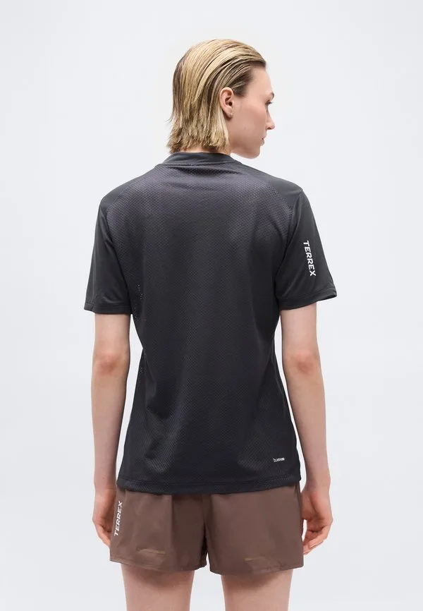 Спортивная футболка Adidas Sportswear, Carbon — фото 3