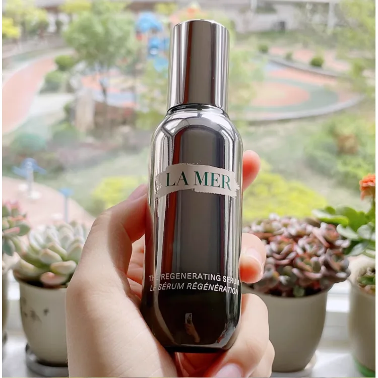 LA MER Омолаживающий и освежающий сыворотка-лосьон для увлажнения и подтяжки кожи 30 мл/75 мл, 30ml-Multi Edition Random — фото 4