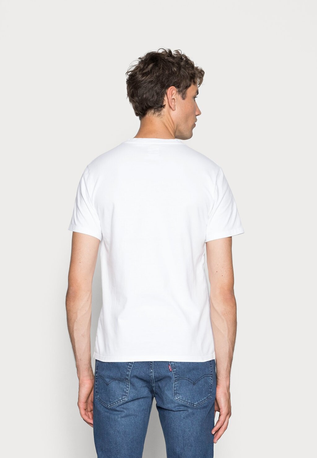 Базовая футболка Original V-Neck Levi's, белый — фото 3