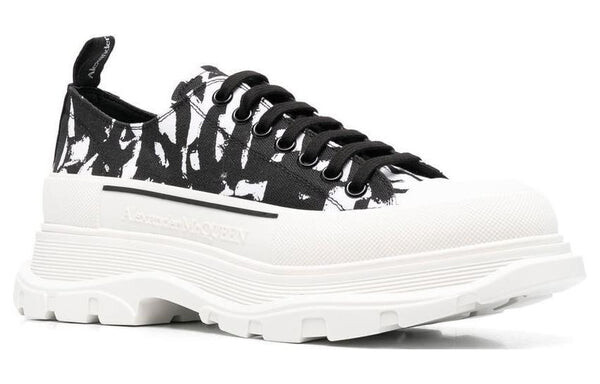 Кроссовки tread slick sneakers 'black white cream' Alexander Mcqueen, черный — фото 2