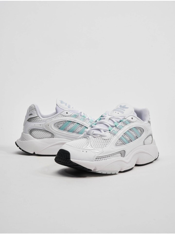 

Кроссовки на шнуровке Adidas originals, цвет white/clear mint