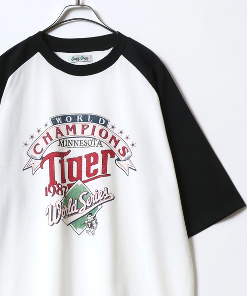 

Футболка с графическим принтом, рукавами реглан и контрастной отделкой, короткий рукав, унисекс ANPAS, черный