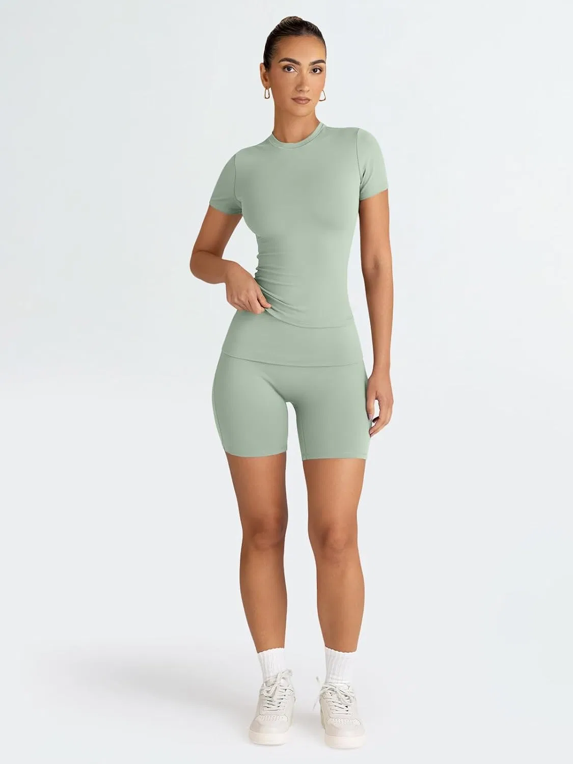 Trendy Queen Модный комплект из двух предметов для летних тренировок, спортивный костюм, шорты, одежда для пилатеса и йоги, одежда для прогулок, весенняя спортивная удобная одежда для активного отдыха, Grassgreen — фото 4