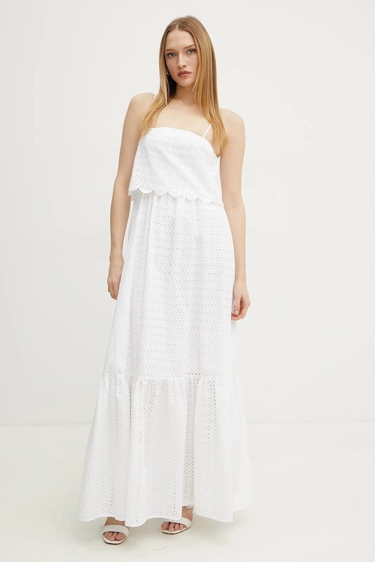 

Хлопковое платье LUMA Silvian Heach, белый