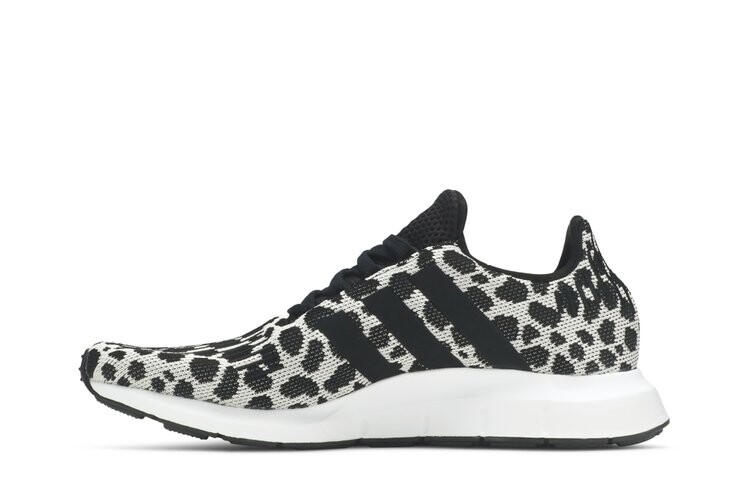 Кроссовки Adidas Wmns Swift Run, черный — фото 3