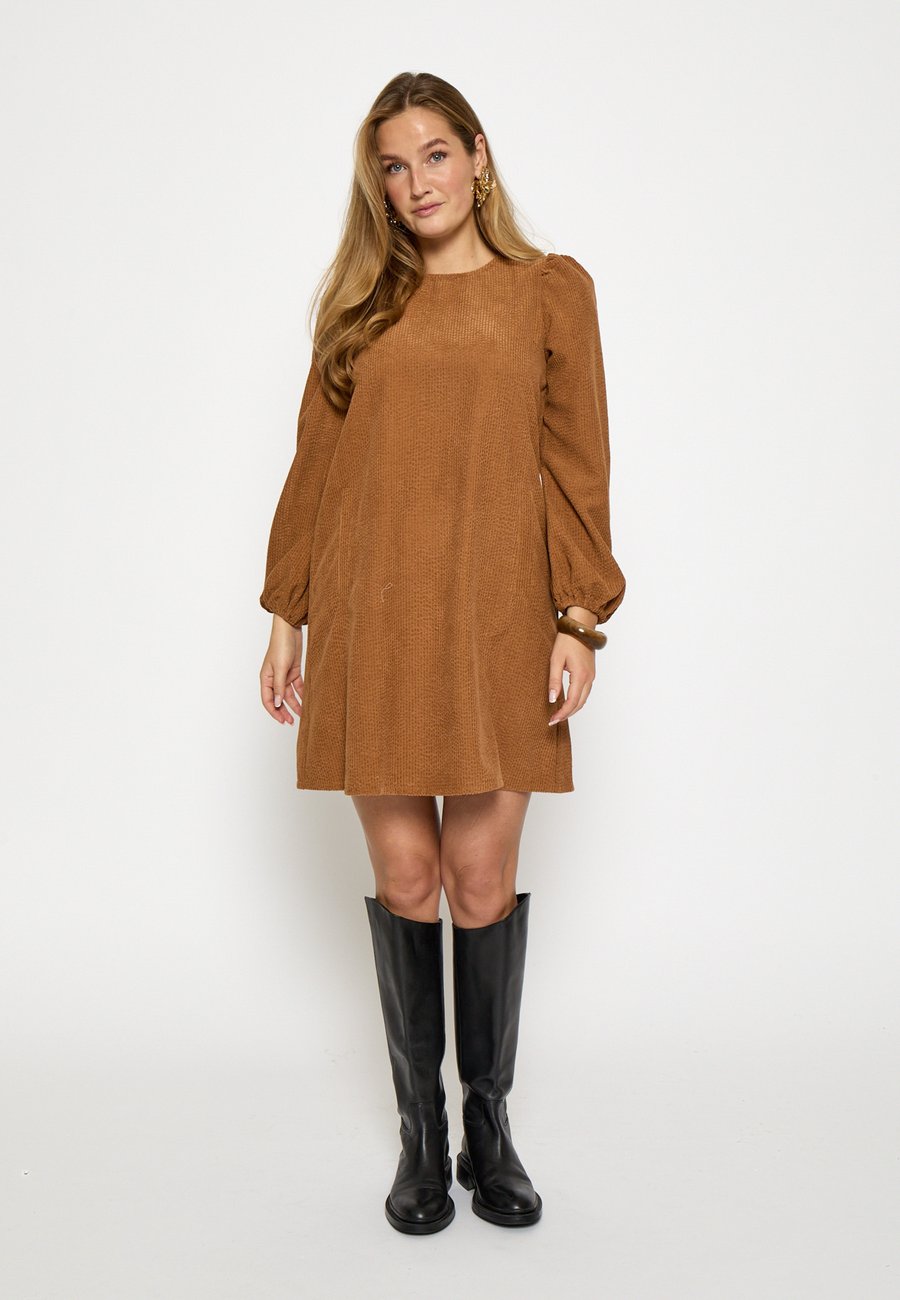 

Платье PEPPERCORN BETTY , Cappucino Brown/Camel