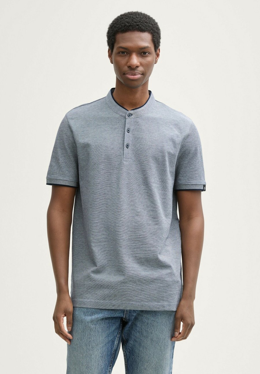 

Футболка TOM TAILOR DENIM MIT STEHKRAGEN, Dark Blue Two Tone/Dark Blue