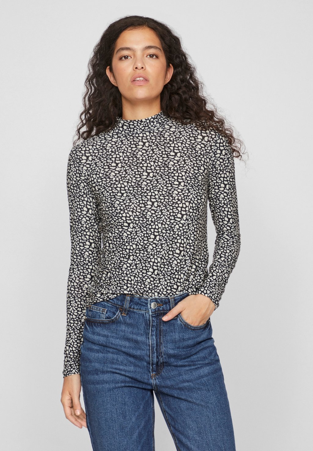 

Топ с длинными рукавами ROLLNECK VILA, черный металлик