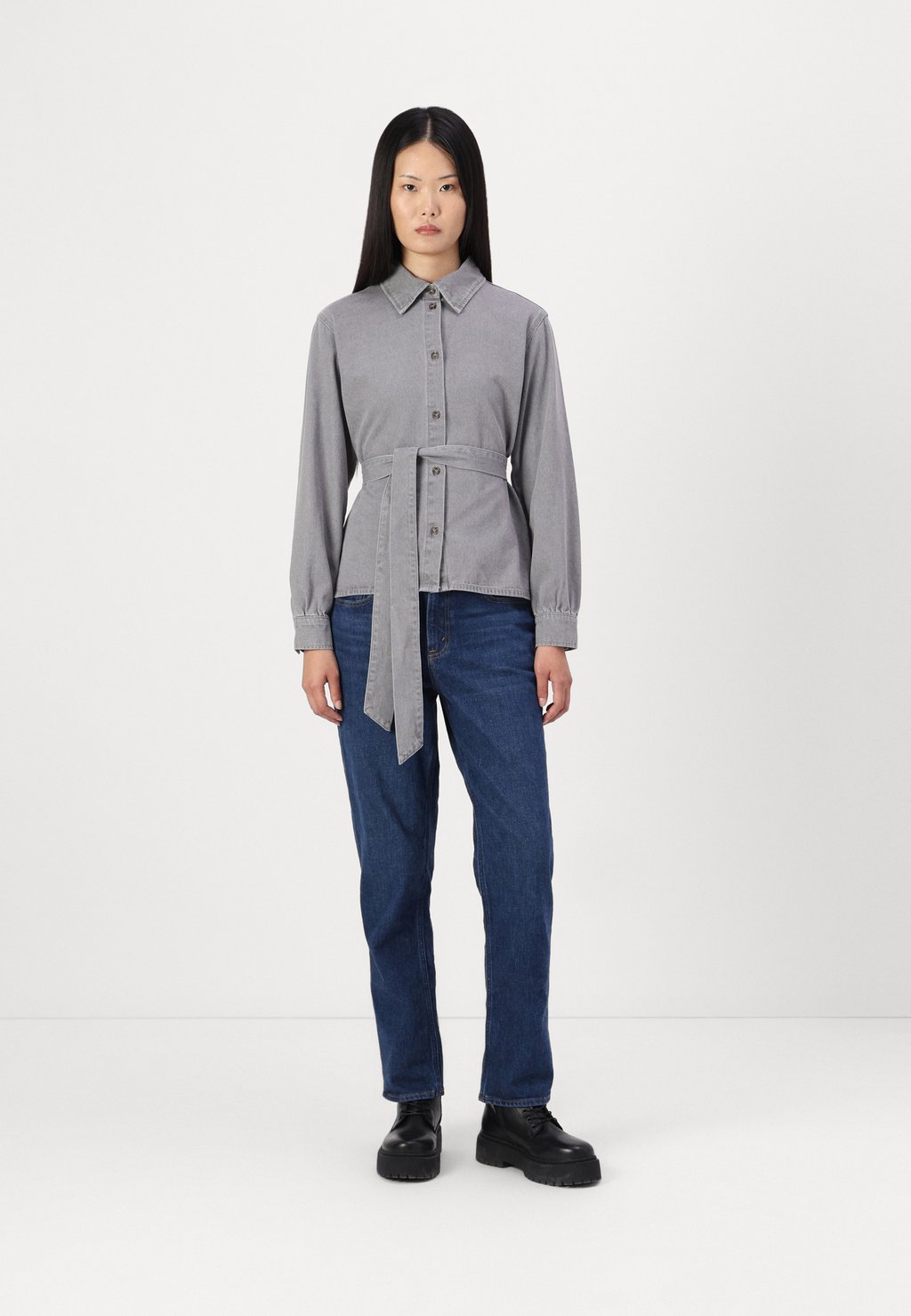 

Блузка на пуговицах VMPAIGE BOW SHIRT Vero Moda, светло-серый