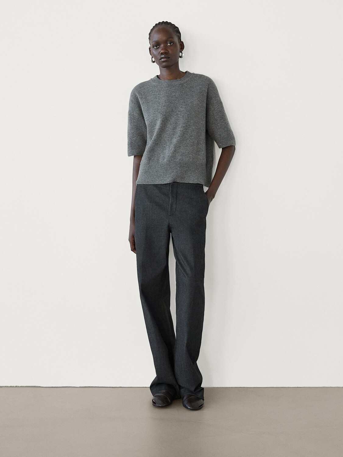 

Свитер с короткими рукавами из смеси шерсти Massimo Dutti, серый