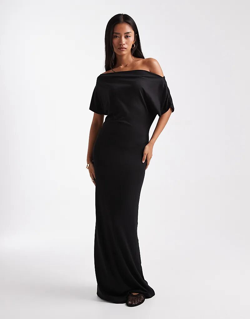 

Платье макси с открытыми плечами от Miss Selfridge черного цвета