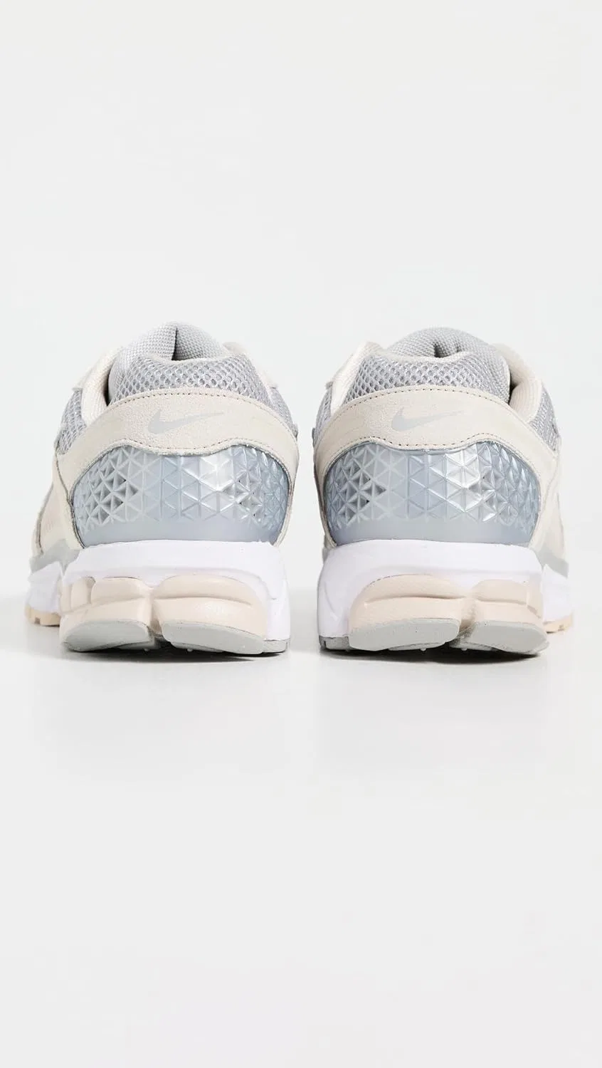 Кроссовки мужские Nike Zoom Vomero 5, Light Brown/Light Smoke Grey/White — фото 3