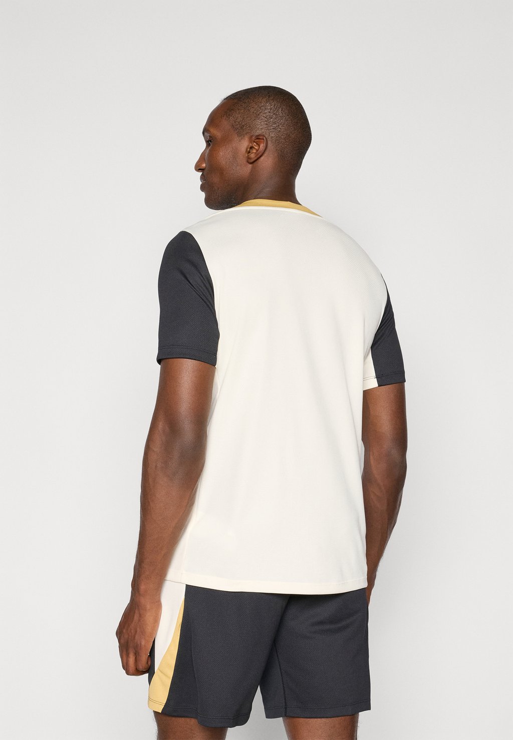Спортивная футболка DF STRK SS Nike Performance, бежевый — фото 3