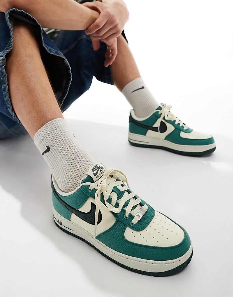 

Зелено-белые кроссовки Nike Air Force 1 '07, Зеленый, Зелено-белые кроссовки Nike Air Force 1 '07
