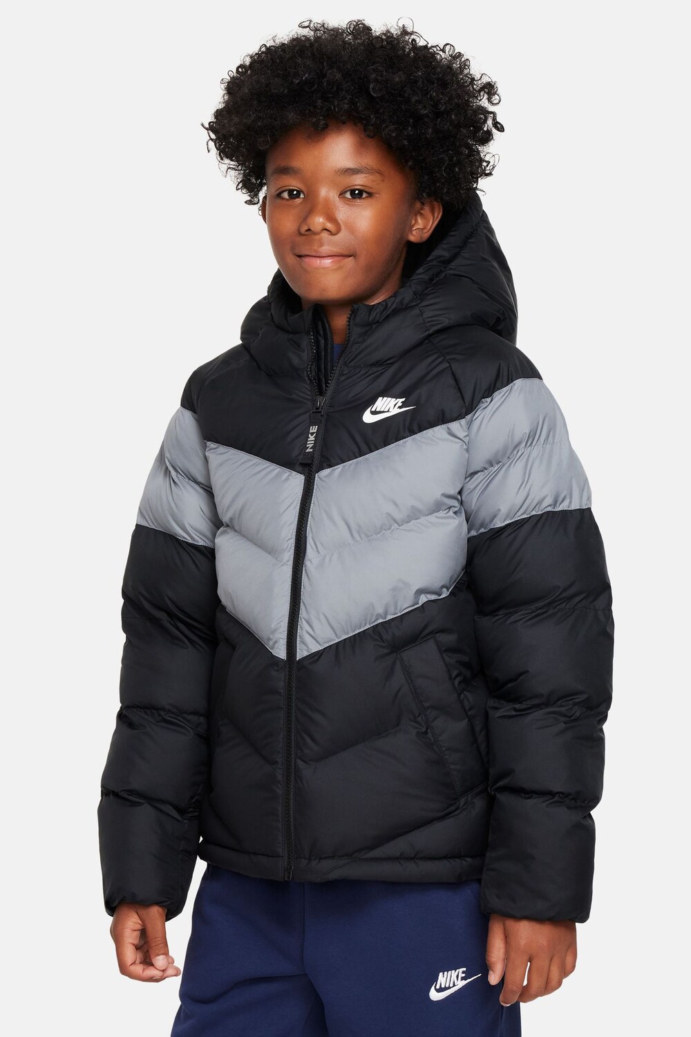 

Куртка с капюшоном Nike, черный